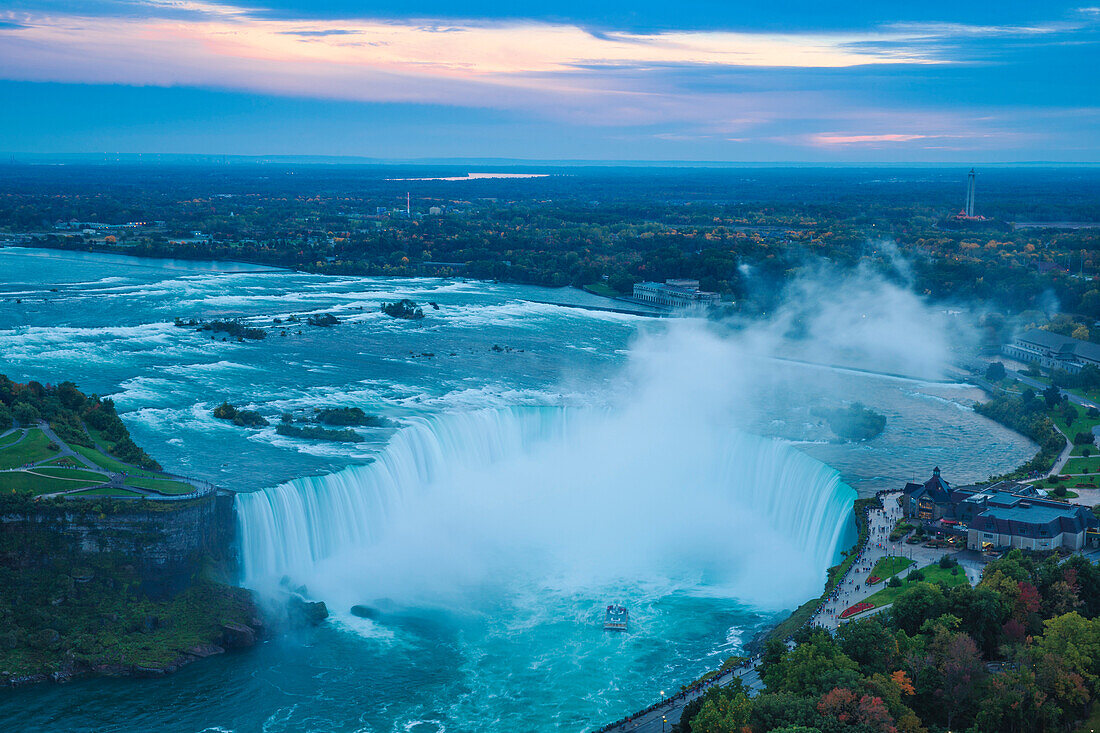 View of Horseshoe Falls, Niagara Falls, Niagara, border of New York State, and Ontario, Canada, North America
