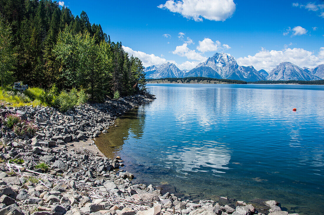 Jackson Lake in the Teton range in the Grand Teton National Park, Wyoming, United States of America, North America