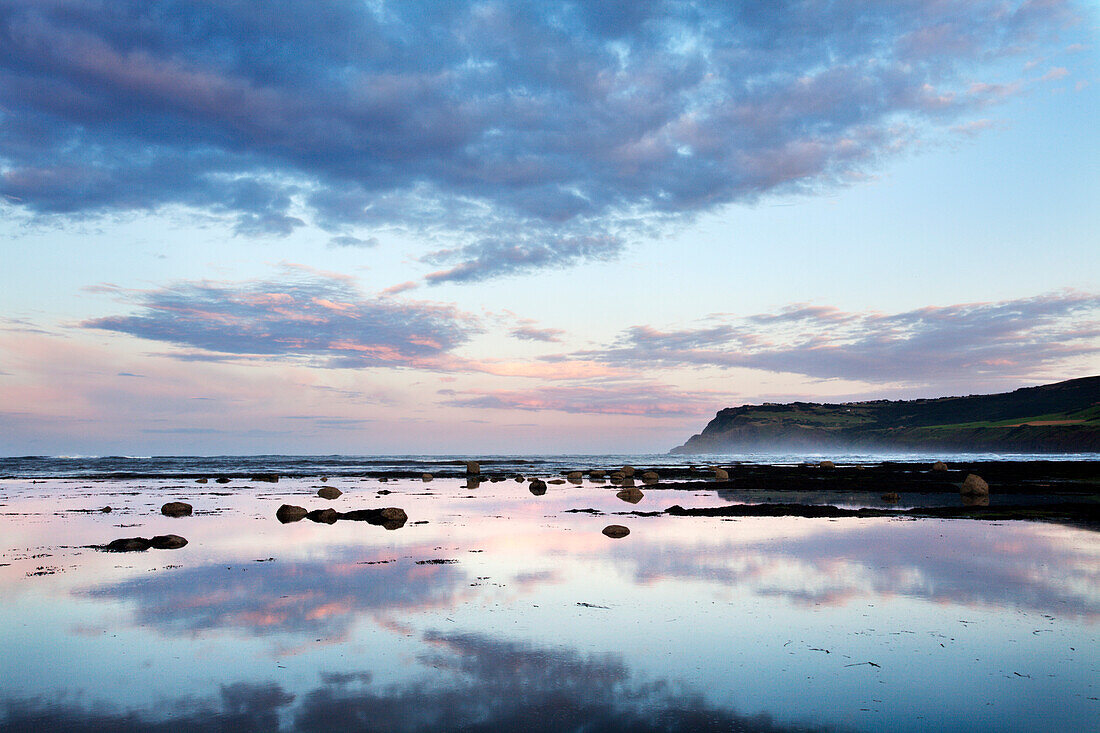 Robin Hoods Bay at dusk, Yorkshire, England, United Kingdom, Europe