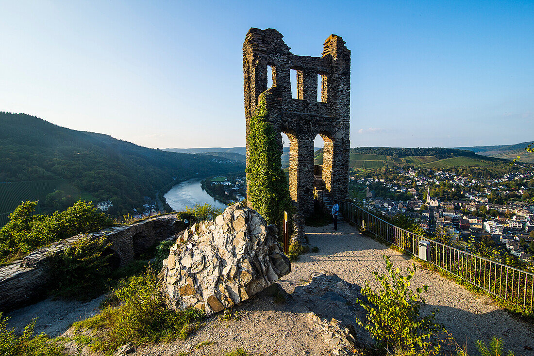 The ruins of the Grevenburg overlooking Traben-Trabach, Moselle Valley, Rhineland-Palatinate, Germany, Europe