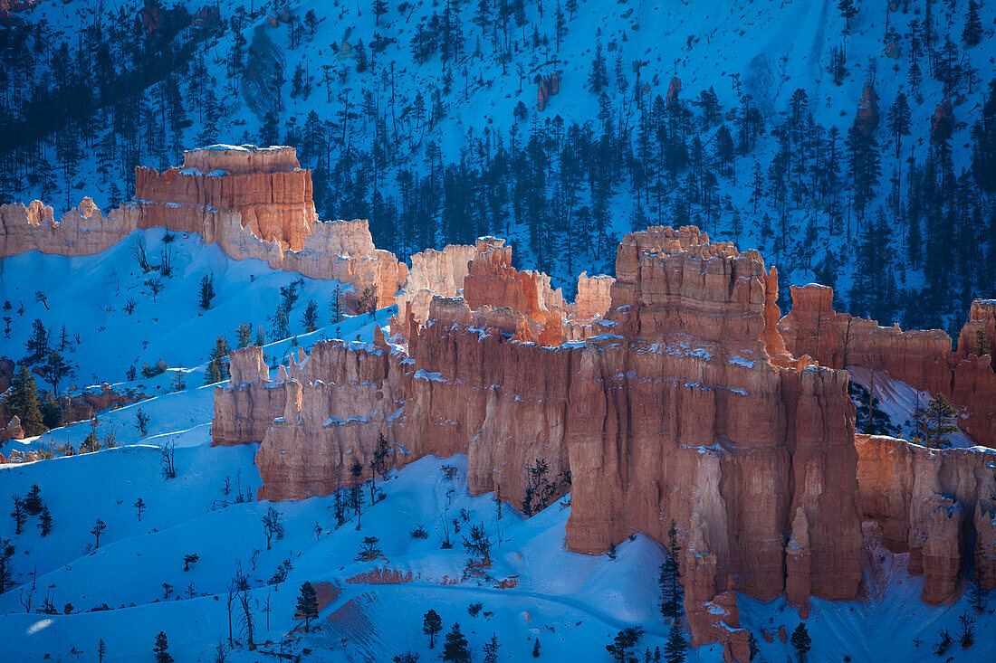 Morning light illuminates the sandstone of Bryce Canyon National Park, Utah.