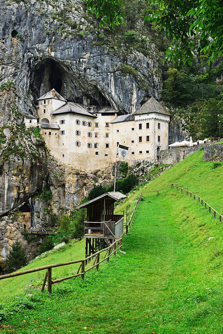 Predjama Castle (Predjamski grad), Predjama, Slovenia, Europe