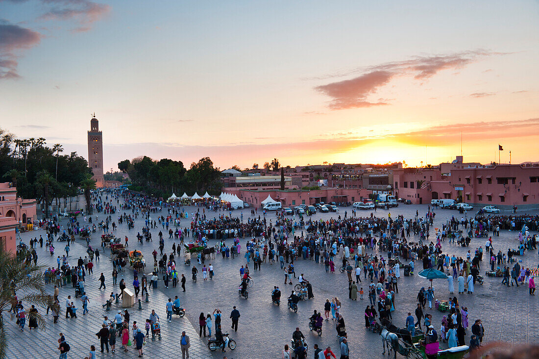 Place Djemaa El Fna and Koutoubia Mosque at sunset, Marrakech, Morocco, North Africa, Africa