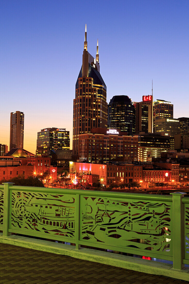 Cumberland River and Nashville skyline, Tennessee, United States of America, North America