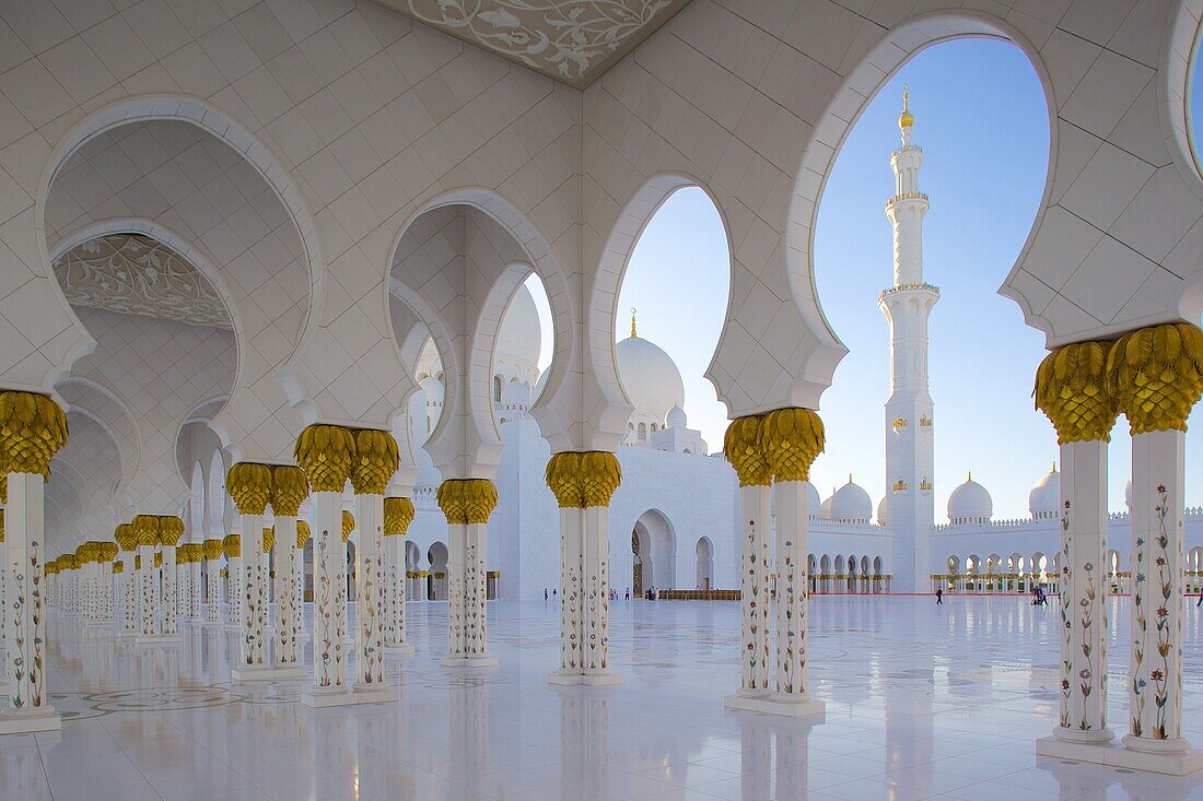 Sheikh Zayed Bin Sultan Al Nahyan Mosque, Abu Dhabi, United Arab Emirates, Middle East