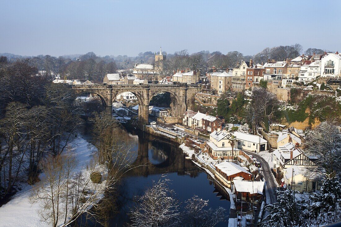 Railway Viaduct over the Nidd at Knaresborough in winter, Yorkshire, England, United Kingdom, Europe