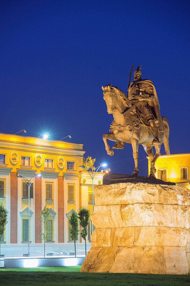 Equestrian statue of Skanderbeg, Tirana, Albania, Europe