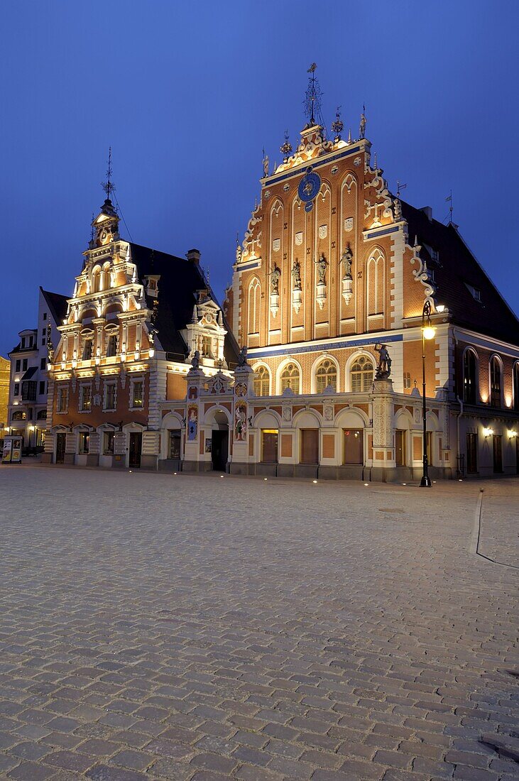 House of the Blackheads at night, Town Hall Square, Ratslaukums, Riga, Latvia, Baltic States, Europe
