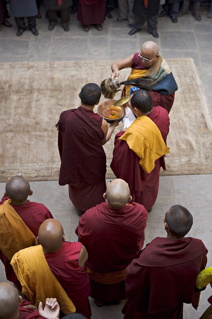 Tibetan Buddhist ceremony to celebrate new year (Lhosar), Samtenling monastery, Bodhnath, Kathmandu, Nepal, Asia