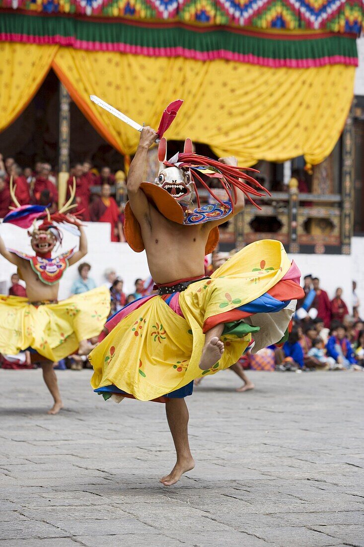 Buddhist festival (Tsechu), Trashi Chhoe Dzong, Thimphu, Bhutan, Asia