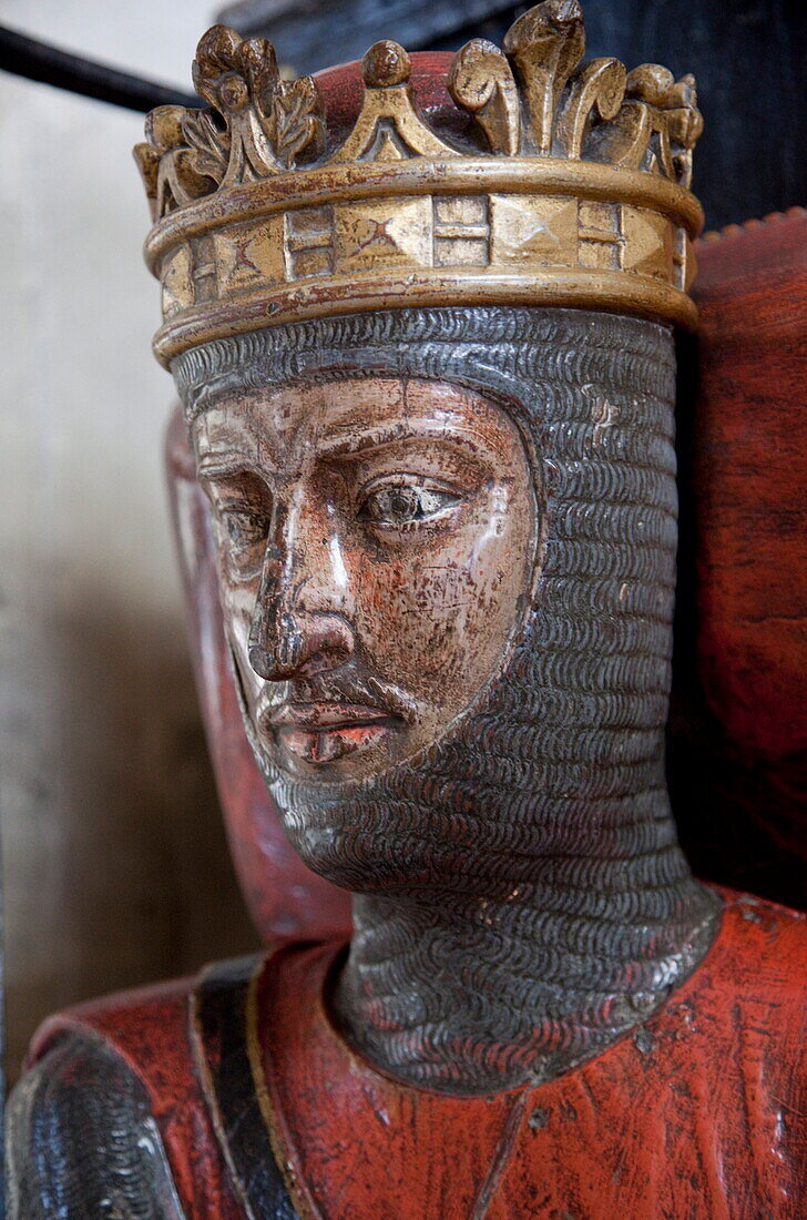 Oak effigy of Robert, Duke of Normandy, died 1134, son of William the Conqueror, Gloucester Cathedral, Gloucestershire, England, United Kingdom, Europe
