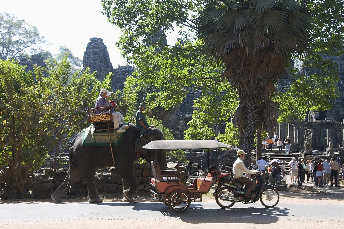 Bayon Temple, Angkor Thom, Siem Reap, Cambodia, Indochina, Southeast Asia, Asia