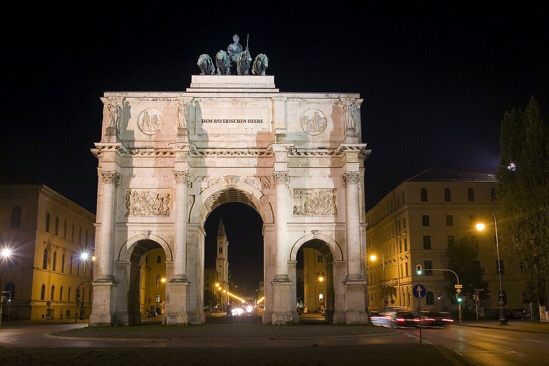 Siegestor (Victory Gate), Munich, Bavaria, Germany, Europe