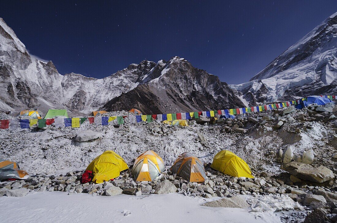 Tents at Everest Base Camp, Solu Khumbu Everest Region, Sagarmatha National Park, UNESCO World Heritage Site, Nepal, Himalayas, Asia