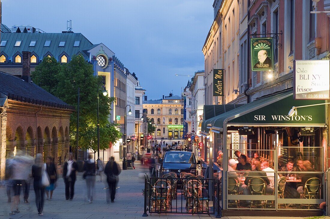 Karl Johans gate, pedestrianised street in the city center, Oslo, Norway, Scandinavia, Europe