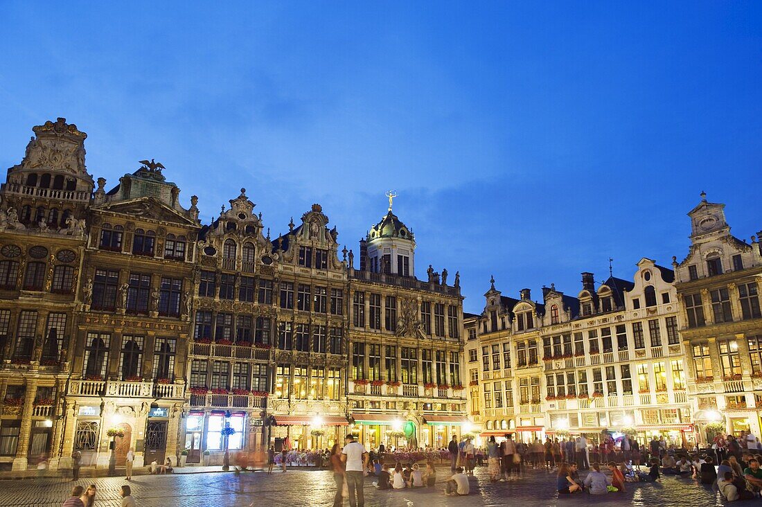 Guildhalls in the Grand Place illuminated at night, UNESCO World Heritage Site, Brussels, Belgium, Europe