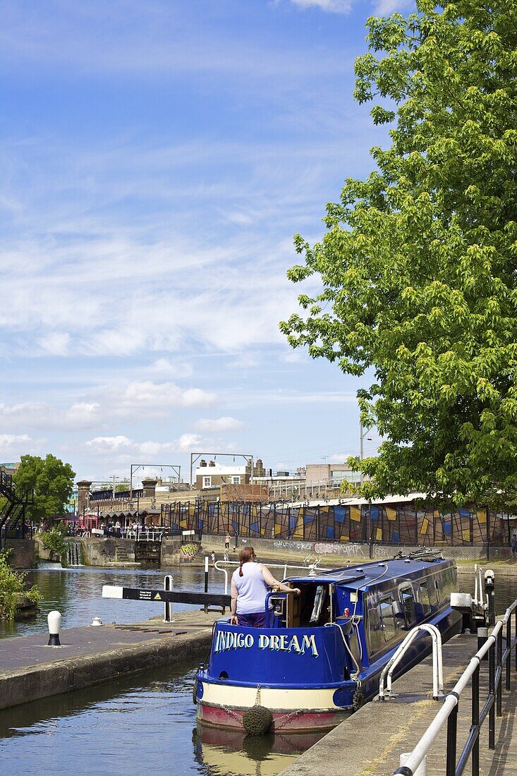 Canal boat negotiating a lock, Camden Lock, London, England, United Kingdom, Europe