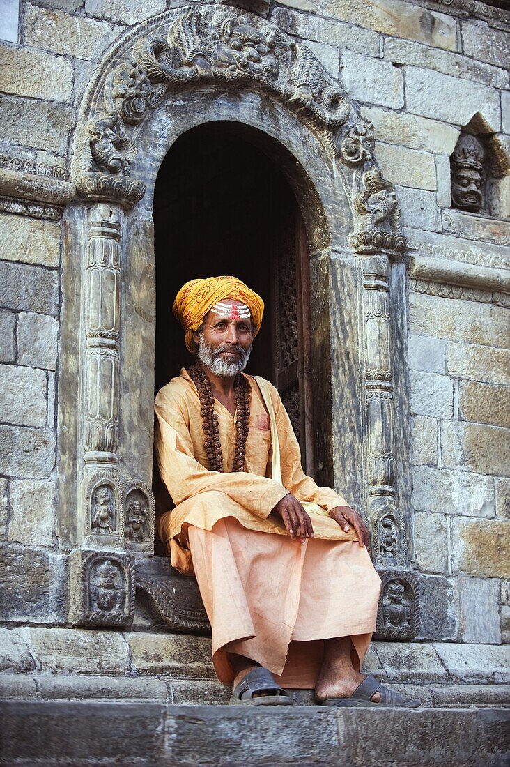 Sadhu (Holy Man) at Hindu pilgrimage site, Pashupatinath, Kathmandu, Nepal, Asia