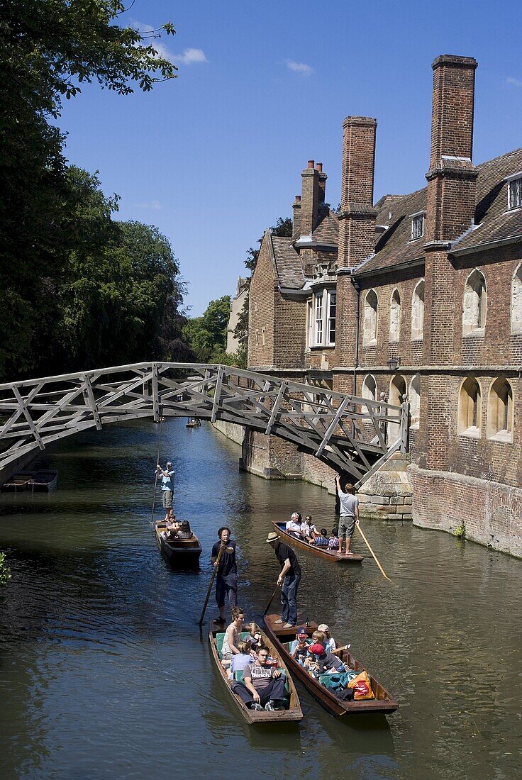 Mathematical Bridge, Queens' College, Cambridge, Cambridgeshire, England, United Kingdom, Europe