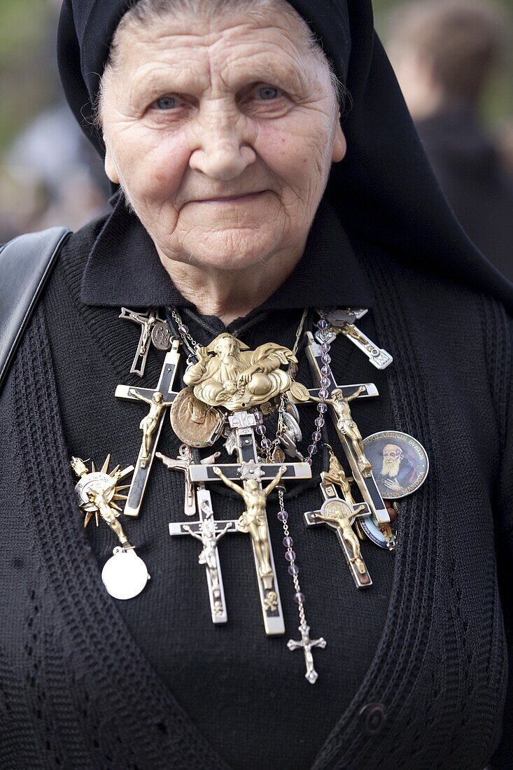 Polish nun in St. Peter's Square for Beatification of Pope John Paul II, Vatican, Rome, Lazio, Italy, Europe
