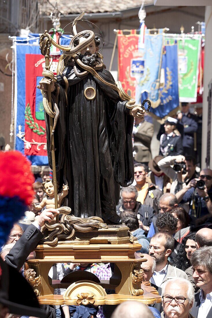 San Domenico dei Serpari (St. Dominic of the Snakes), Cocullo, Abruzzi, Italy, Europe