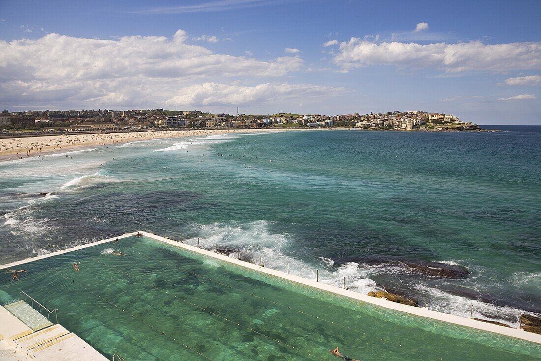View over the pool at the Bondi Icebergs and Bondi Beach in the Eastern Suburbs towards North Bondi, Bondi, Sydney, New South Wales, Australia, Pacific