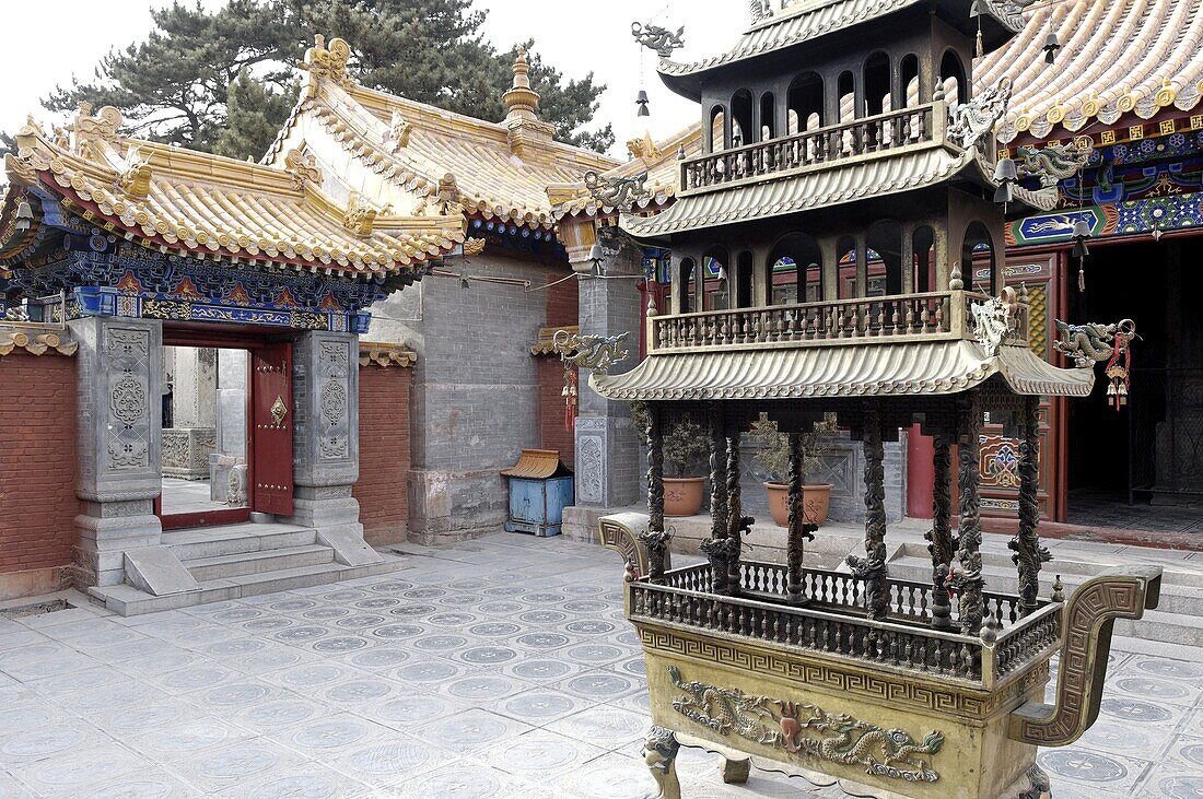 The Five Terrace Mountain (Wutai Shan), one of China's most ancient Buddhist sites, Shanxi, China, Asia