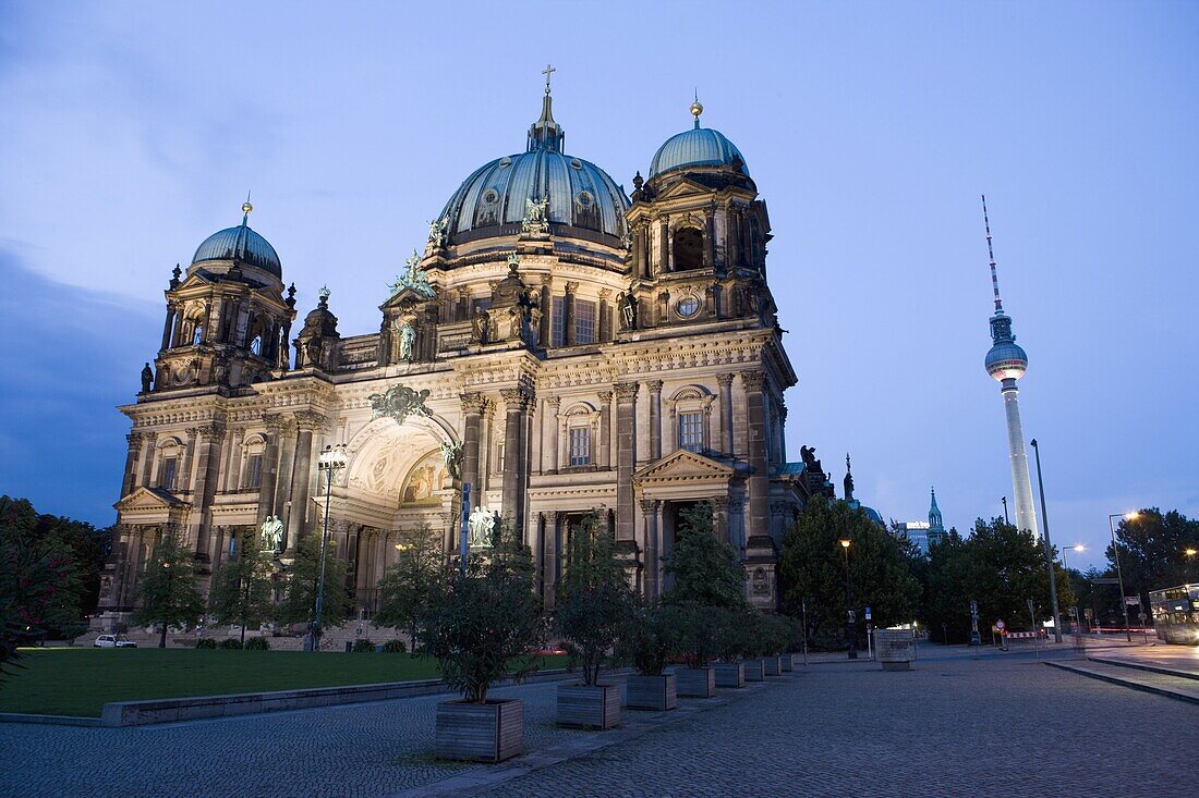 Berliner Dom cathedral at dusk with Fernsehturm (Television Tower), Telespargel (Toothpick) beyond, Berlin, Germany, Europe