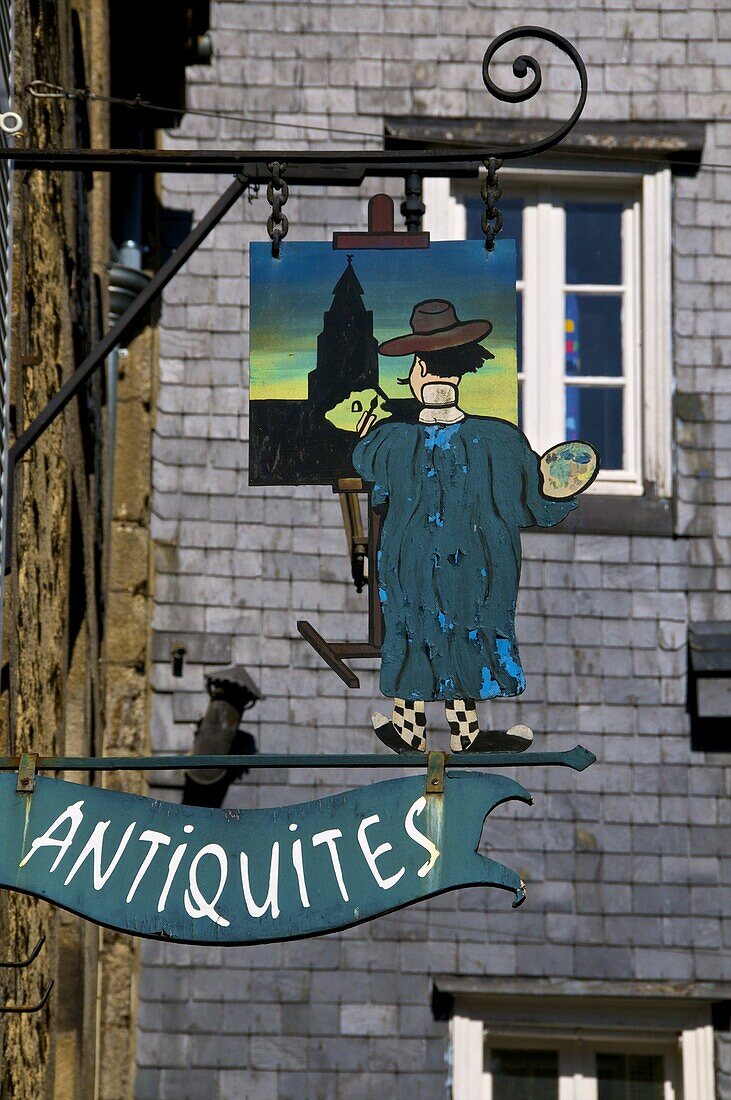 Shop sign for a painter's studio, Dinan, Brittany, France, Europe