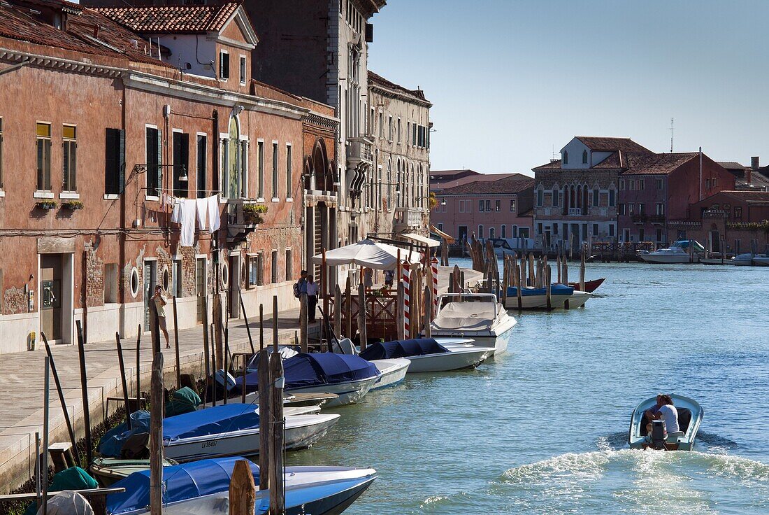 Canal on Murano Island, Venice, UNESCO World Heritage Site, Veneto, Italy, Europe