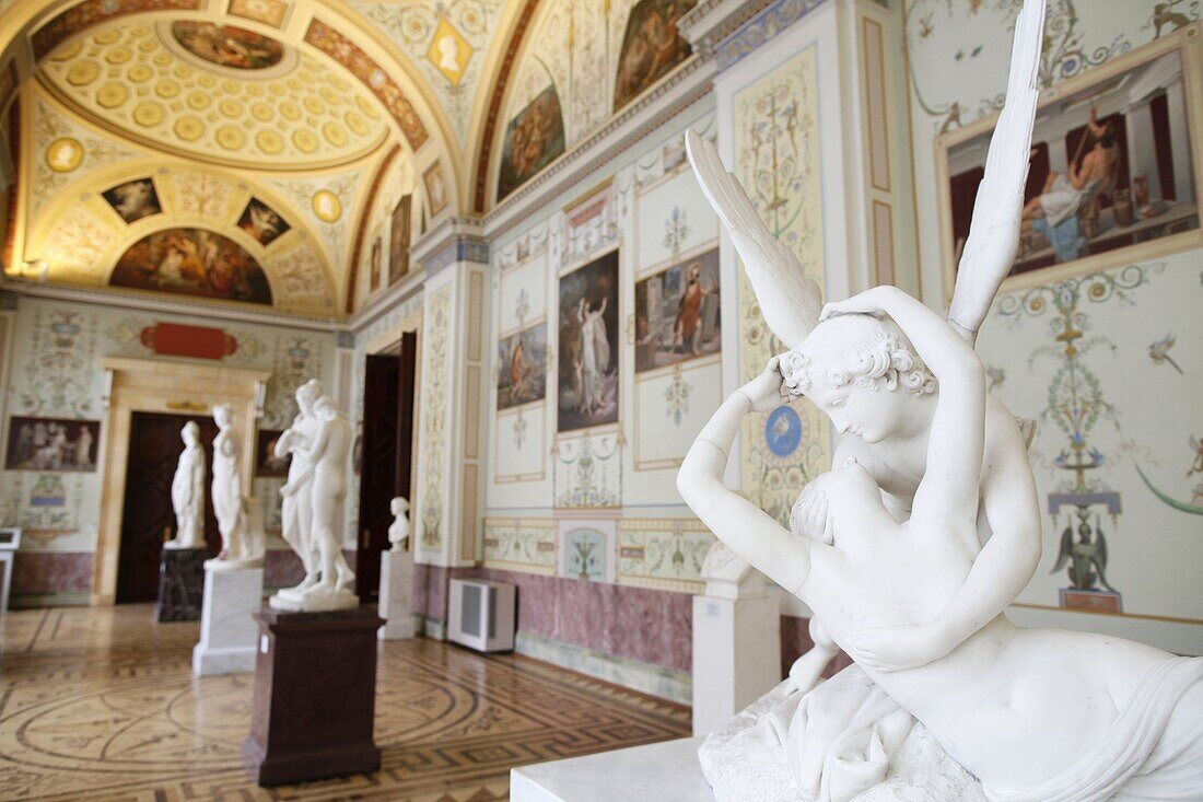 Kiss of Cupid and Psyche, statue by Antonio Canova, Hermitage Museum, St. Petersburg, Russia, Europe