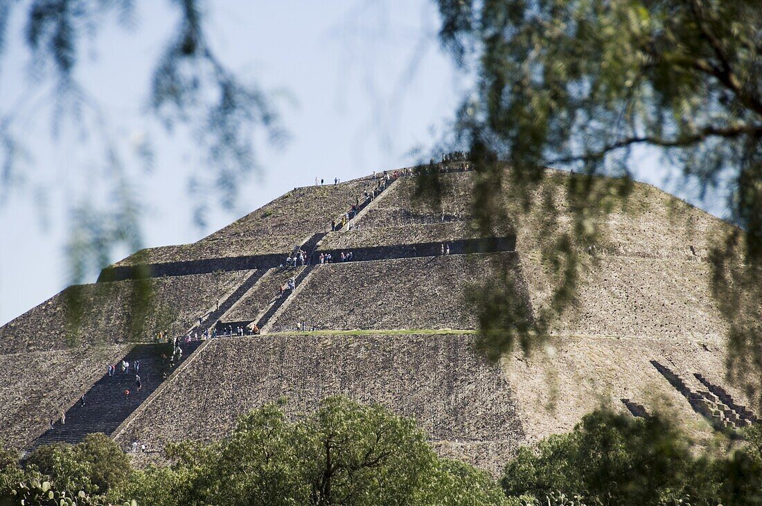 Pyramid of the Sun, Teotihuacan, 150AD to 600AD and later used by the Aztecs, UNESCO World Heritage Site, north of Mexico City, Mexico, North America