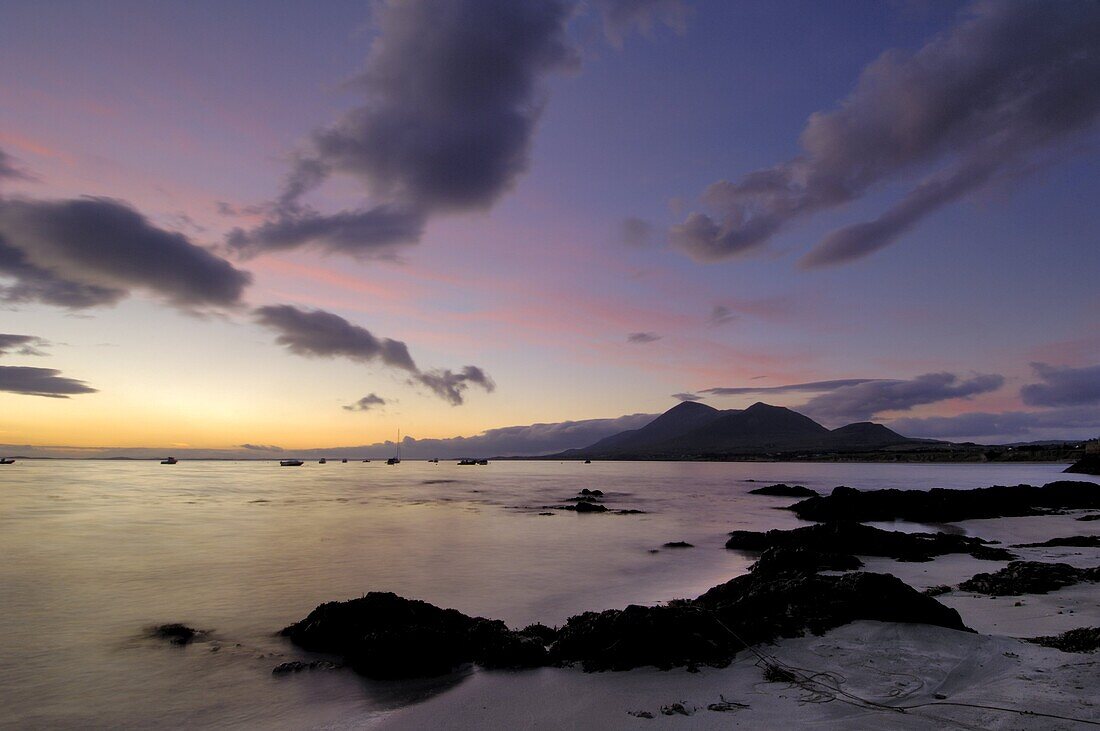 Dawn over Clew Bay and Croagh Patrick mountain, from Old Head, County Mayo, Connacht, Republic of Ireland (Eire), Europe