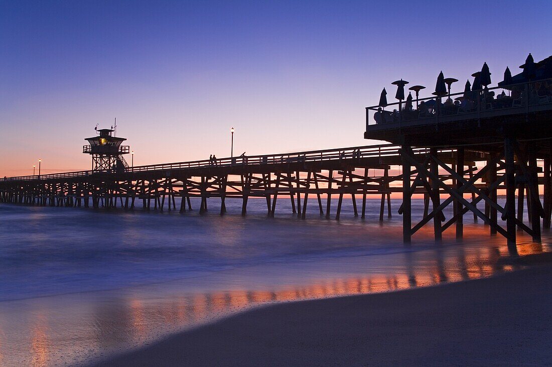 Municipal Pier at sunset, San Clemente, Orange County, Southern California, United States of America, North America