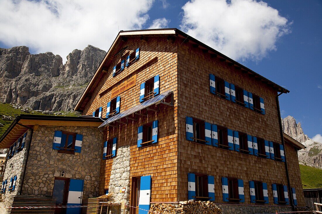 The refuge Roda di Vael, on the saddle of the Ciampaz, at a high of 2283 meters and in the middle of the Catinaccio, Dolomites, Bolzano province, South Tyrol, Italy, Europe