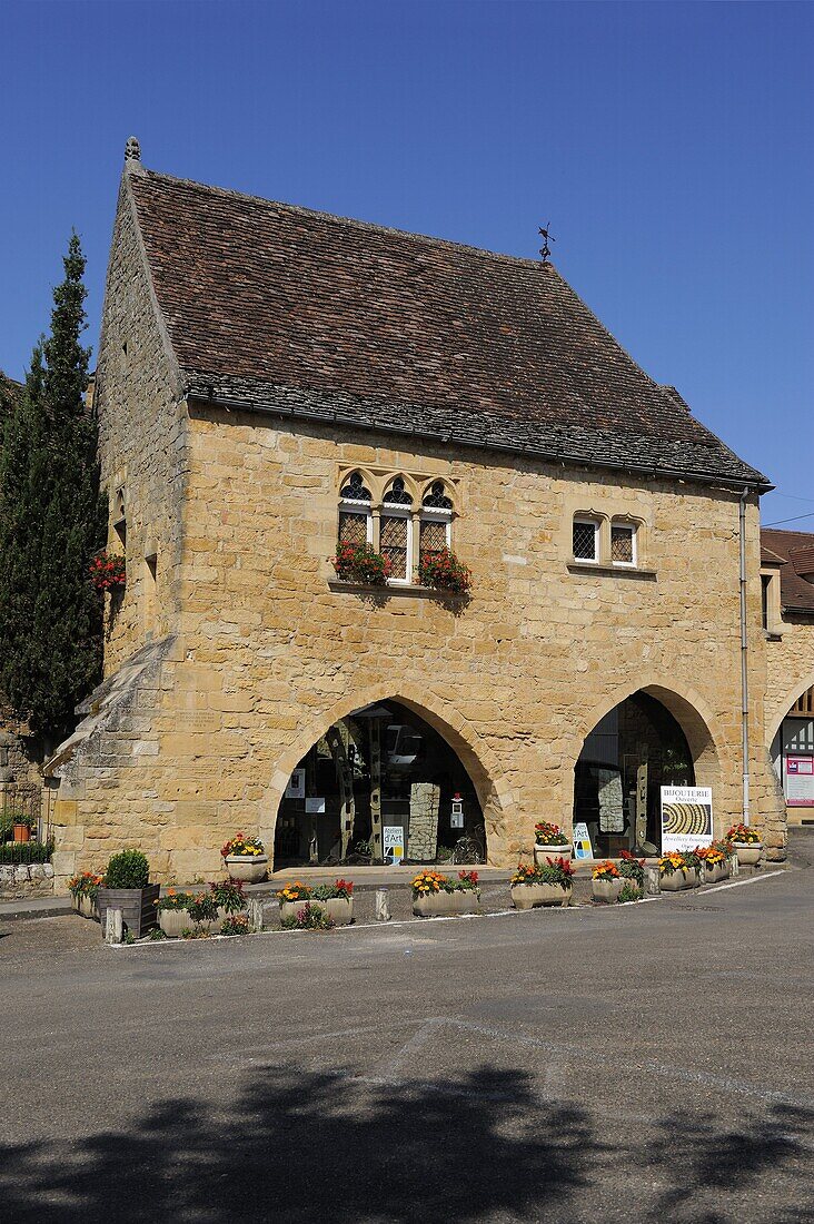 Medieval building in the Bastide town of Domme, one of Les Plus Beaux Villages de France, Dordogne, France, Europe