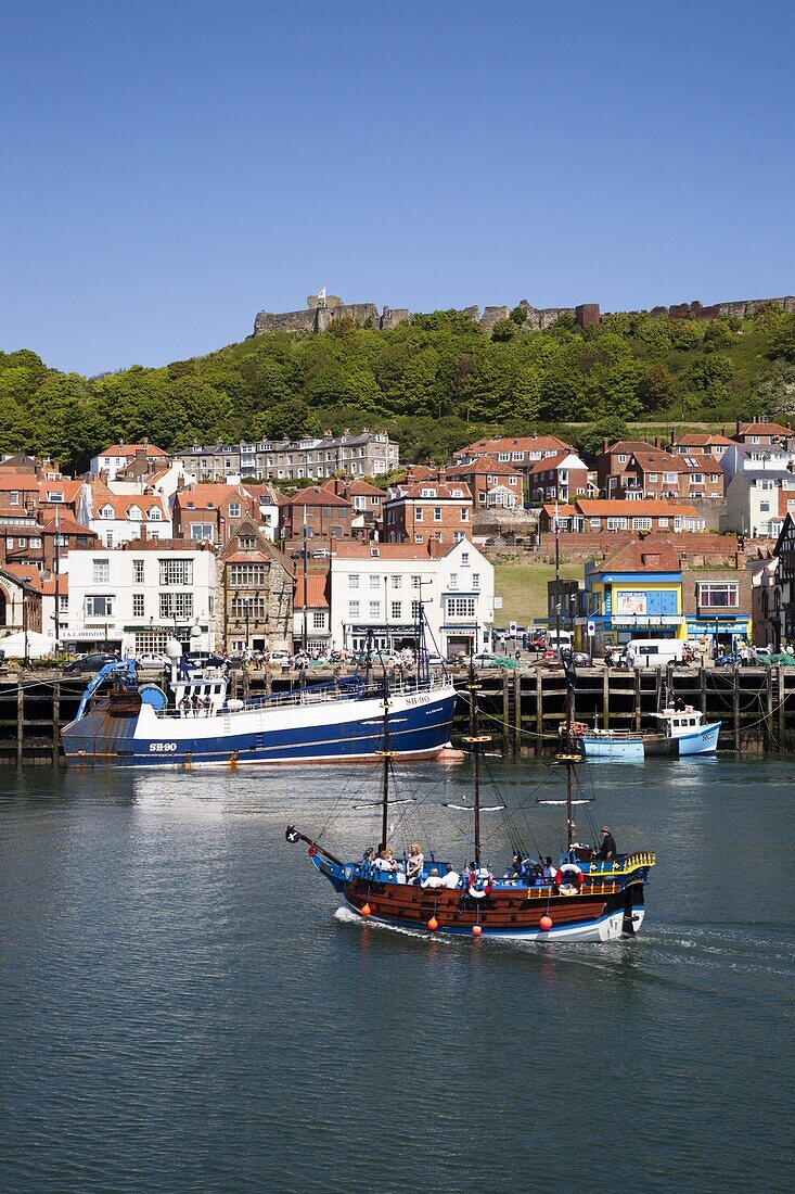 Pirate Pleasure Cruise Ship entering the Harbour, Scarborough, North Yorkshire, Yorkshire, England, United Kingdom, Europe