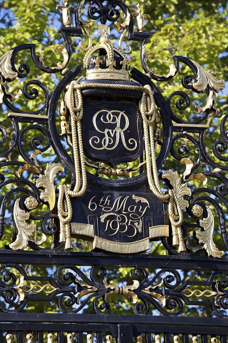 Close up detail of Queens Gate, Queen Marys Gardens, Regents Park, London, England, United Kingdom, Europe