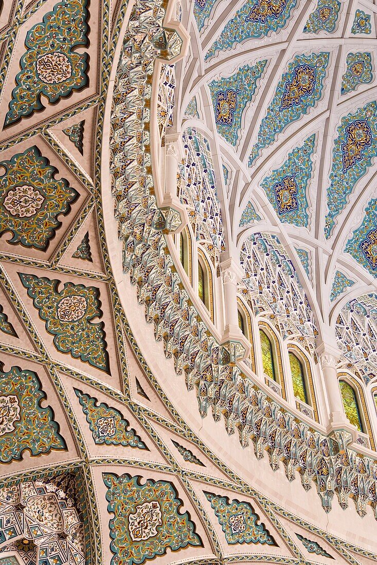 Detail inside the Sultan Qaboos Hall, Al-Ghubrah or Grand Mosque, Muscat, Oman, Middle East