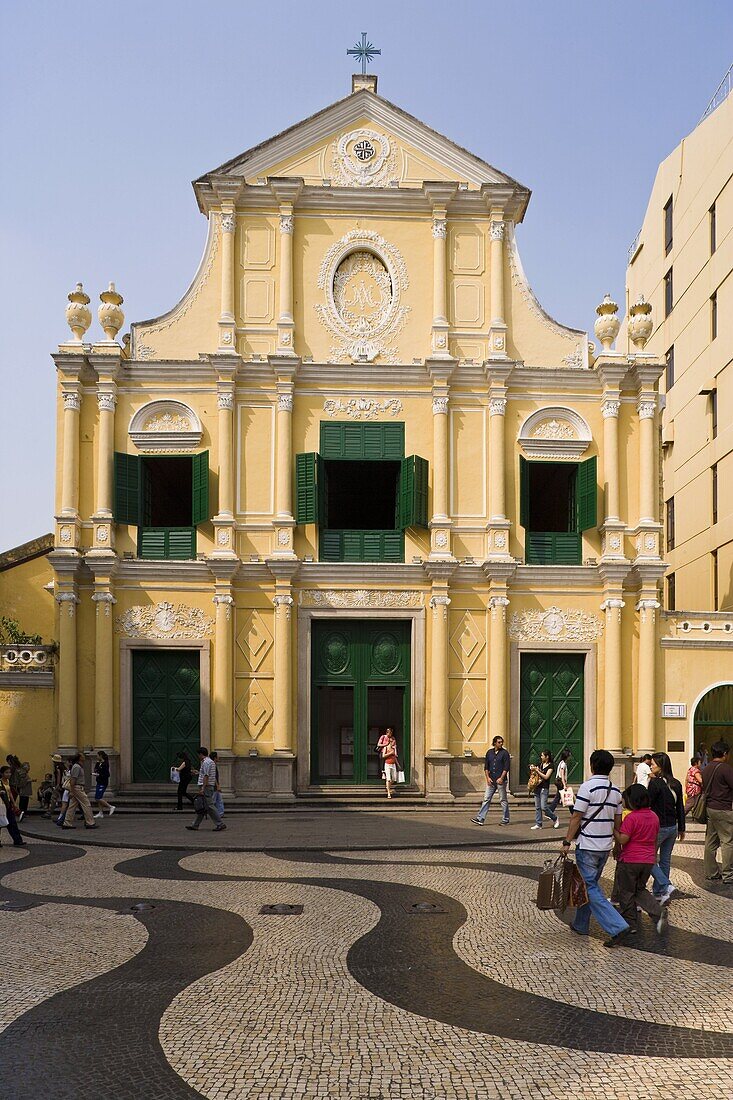 Sao Lourenco Church in Largo de Senado Square, Macau, China, Asia