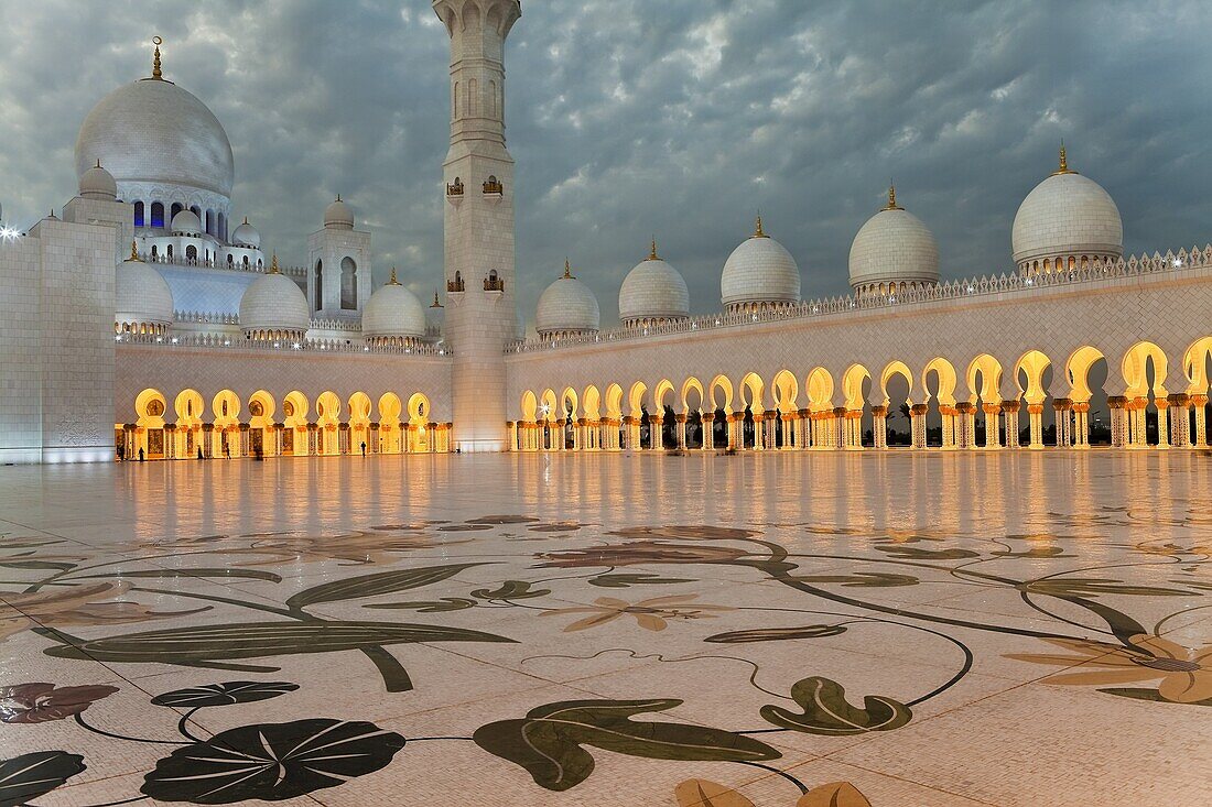 Sheikh Zayed Bin Sultan Al Nahyan Mosque, Abu Dhabi, United Arab Emirates, Middle East