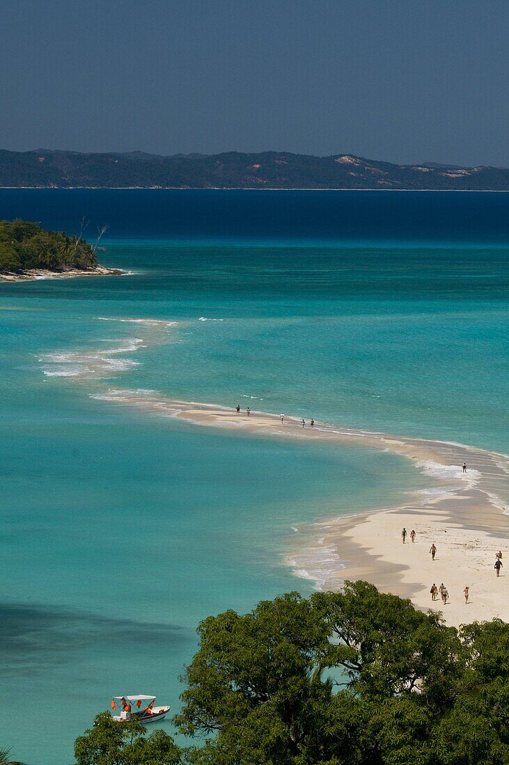 View above a sand bank linking the two little islands of Nosy Iranja near Nosy Be, Madagascar, Indian Ocean, Africa