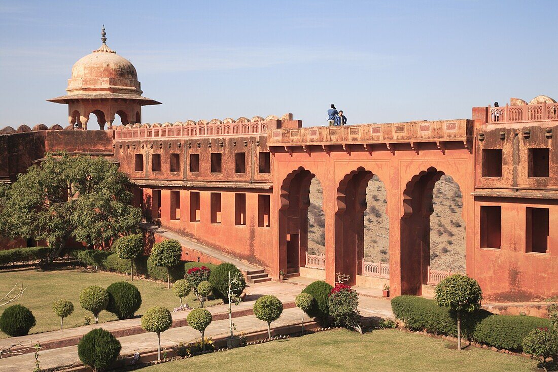 Mughal Gardens, Jaigarh Fort, Victory Fort, Jaipur, Rajasthan, India , Asia