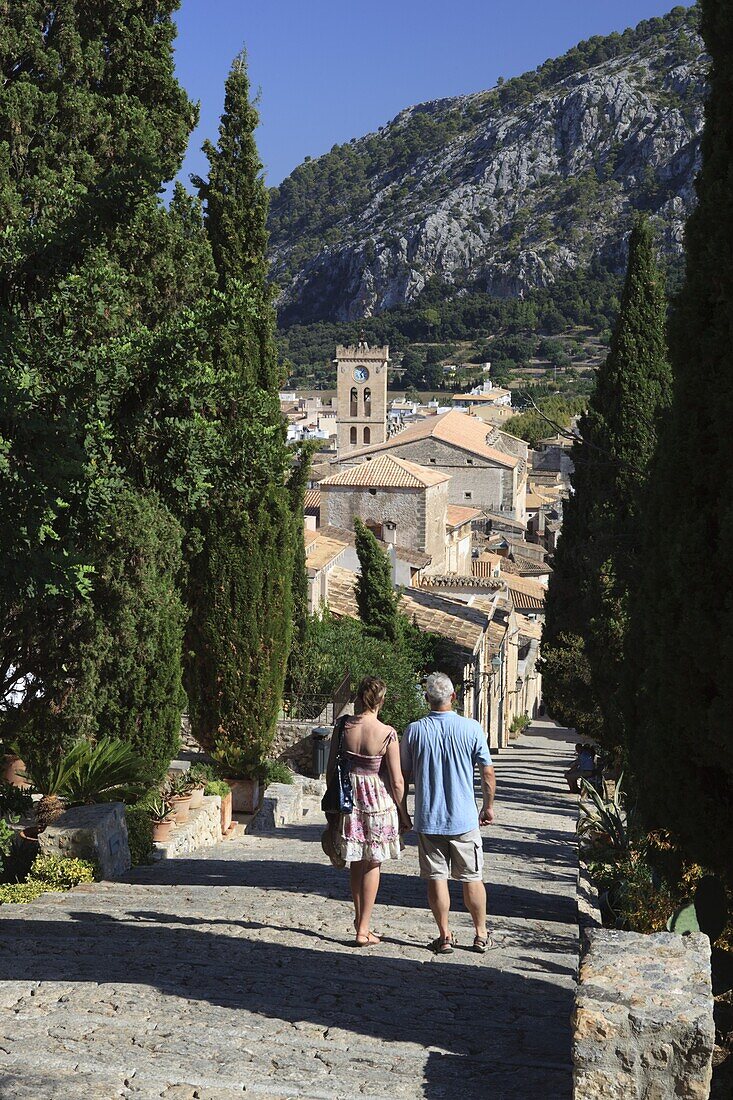 Calvary steps with view over old town, Pollenca (Pollensa), Mallorca (Majorca), Balearic Islands, Spain, Mediterranean, Europe