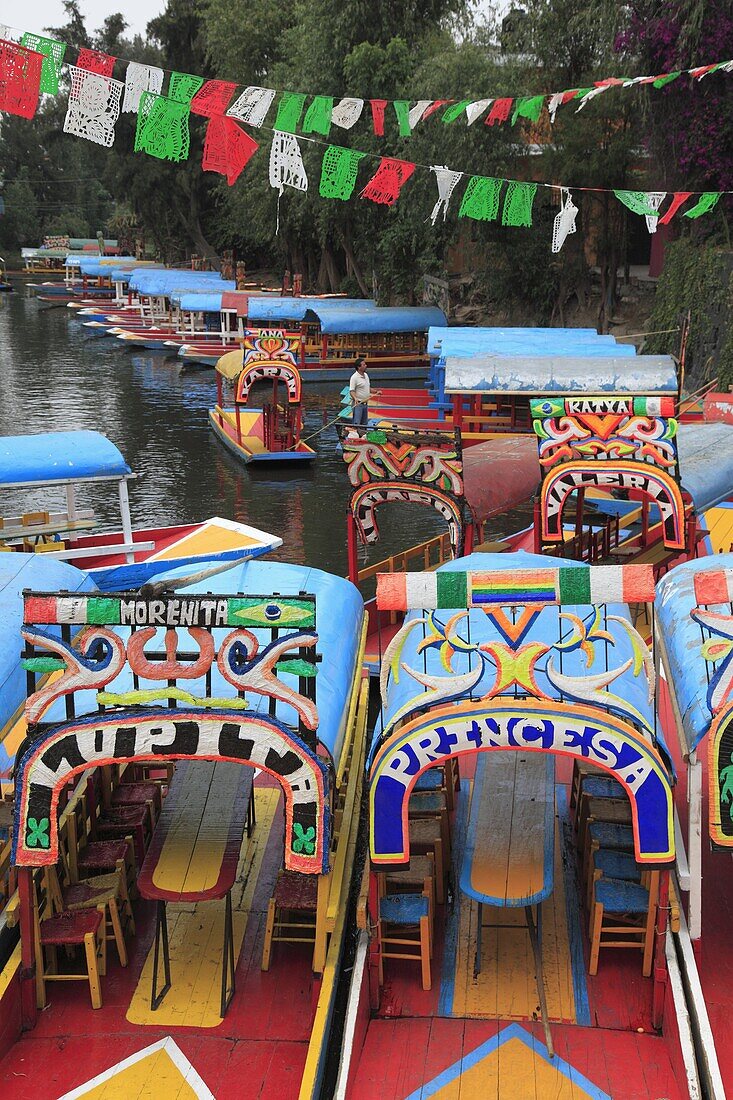 Brightly painted boats, Xochimilco, Trajinera, Floating Gardens, Canals, UNESCO World Heritage Site, Mexico City, Mexico, North America