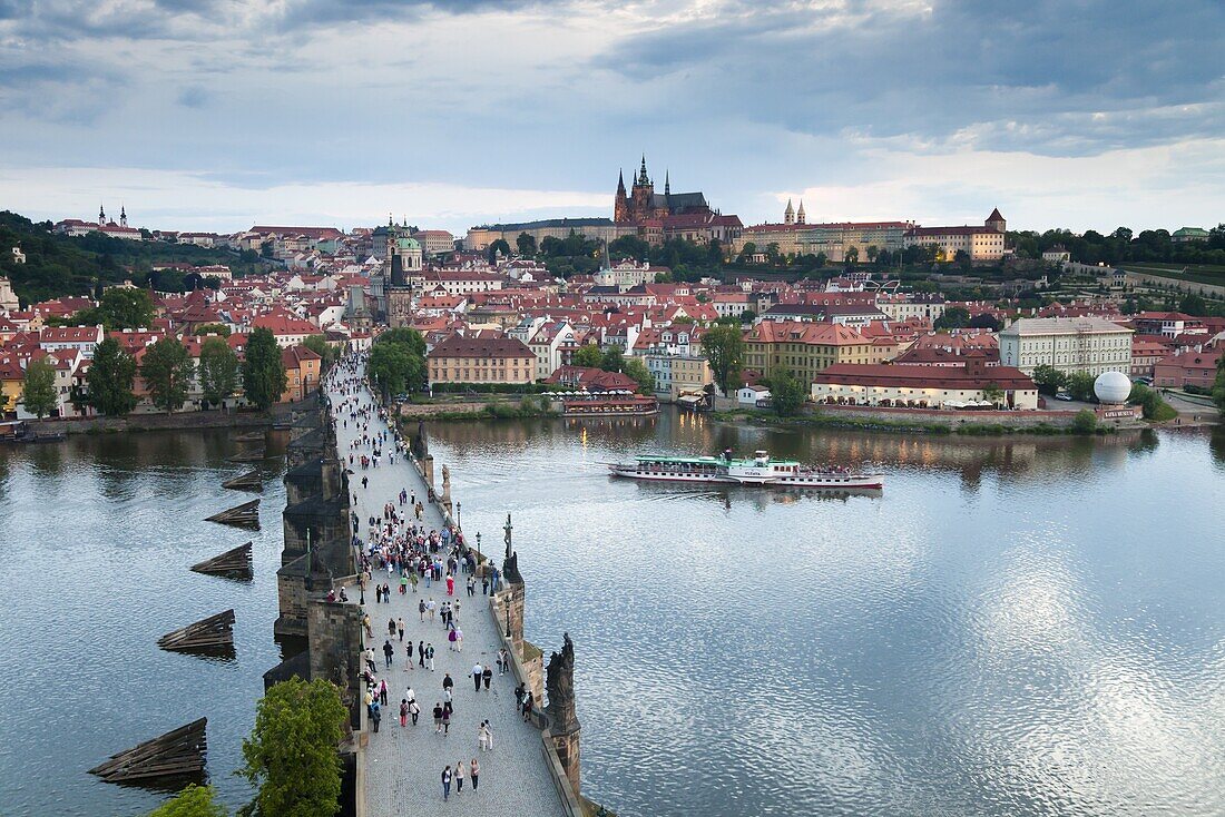 St. Vitus Cathedral, Charles Bridge, River Vltava and the Castle District, UNESCO World Heritage Site, Prague, Czech Republic, Europe