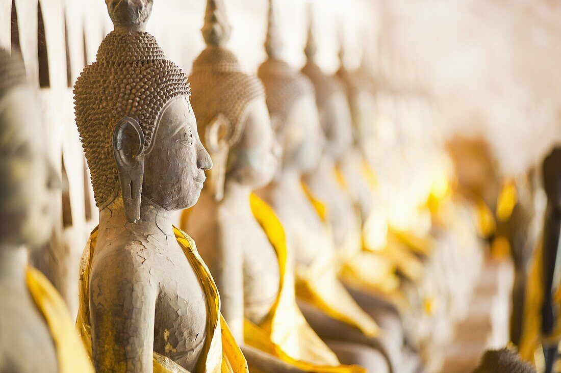 Buddhas at Wat Si Saket, the oldest temple in Vientiane, Laos, Indochina, Southeast Asia, Asia