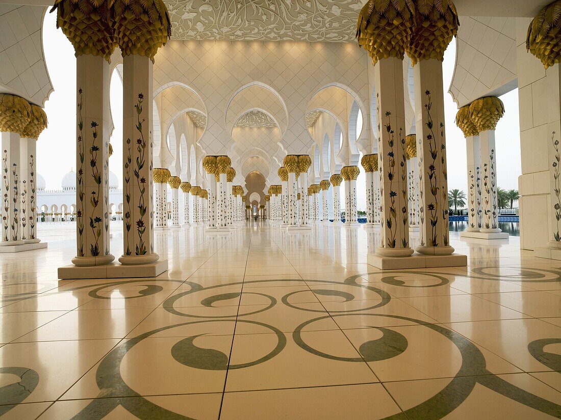 Sheikh Zayed Mosque, Abu Dhabi, United Arab Emirates, Middle East