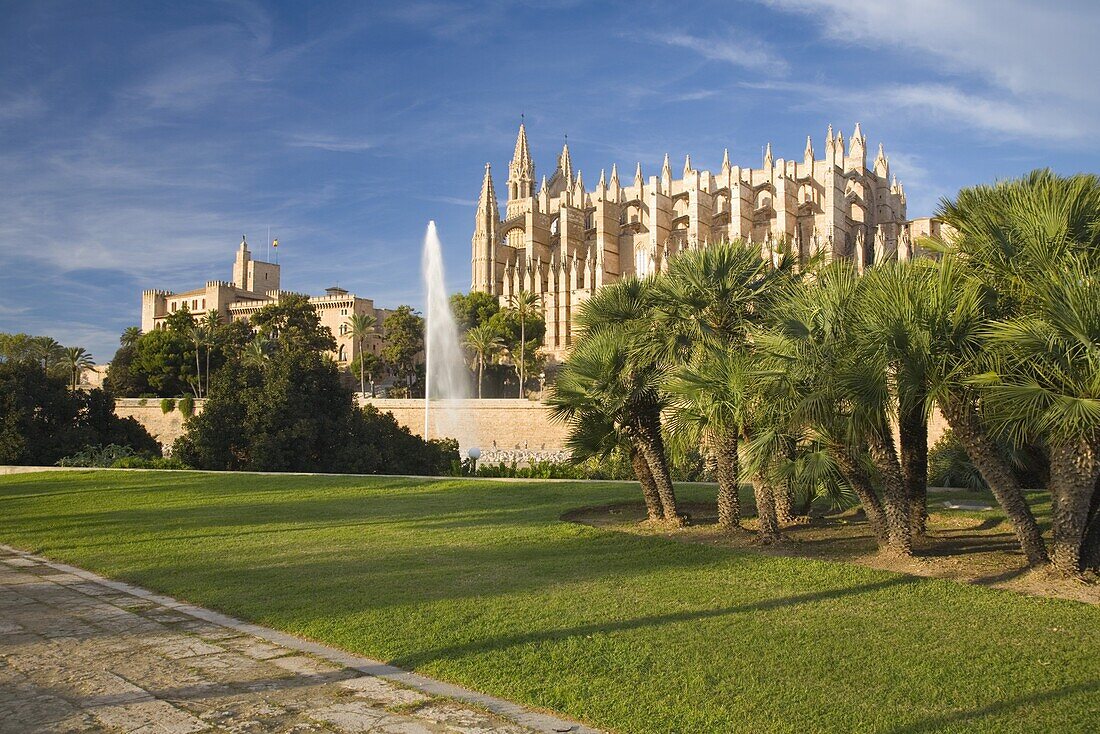 View from Parc de la Mar to the Almudaina Palace and cathedral, Palma de Mallorca, Mallorca, Balearic Islands, Spain, Europe