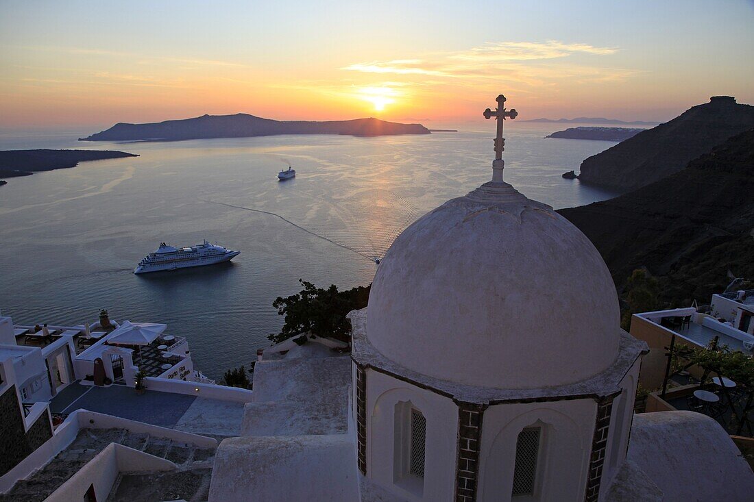 Fira, Santorini, Cyclades Islands, Greek Islands, Greece, Europe